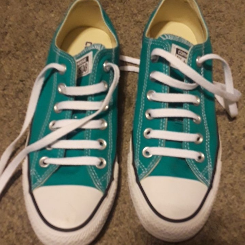 Teal converse